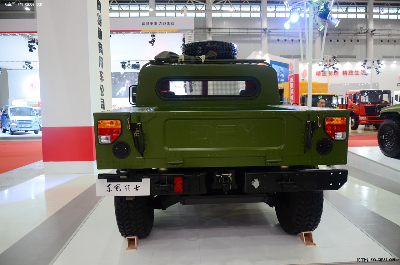 东风 猛士 4x4 长头硬顶皮卡