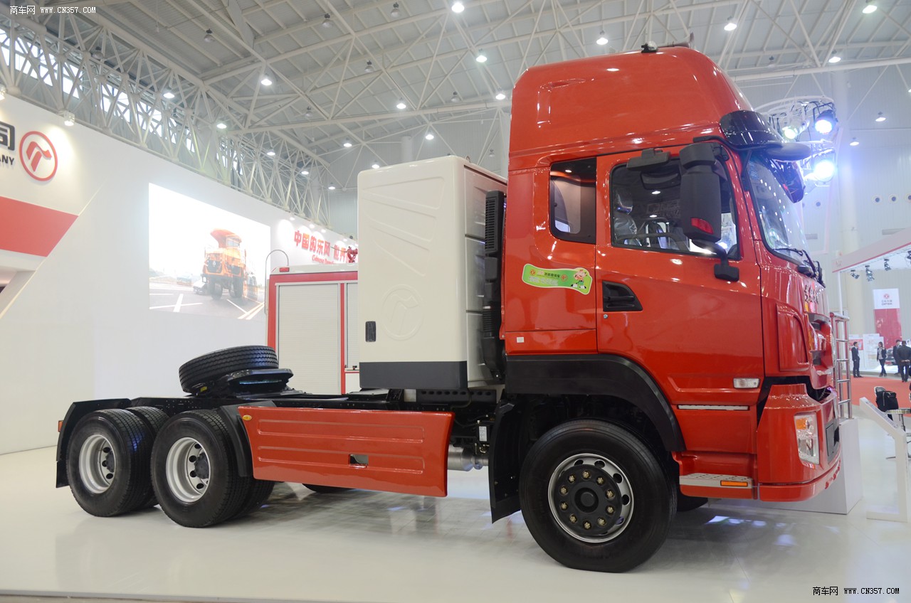 东风特商380马力6x4lng牵引车