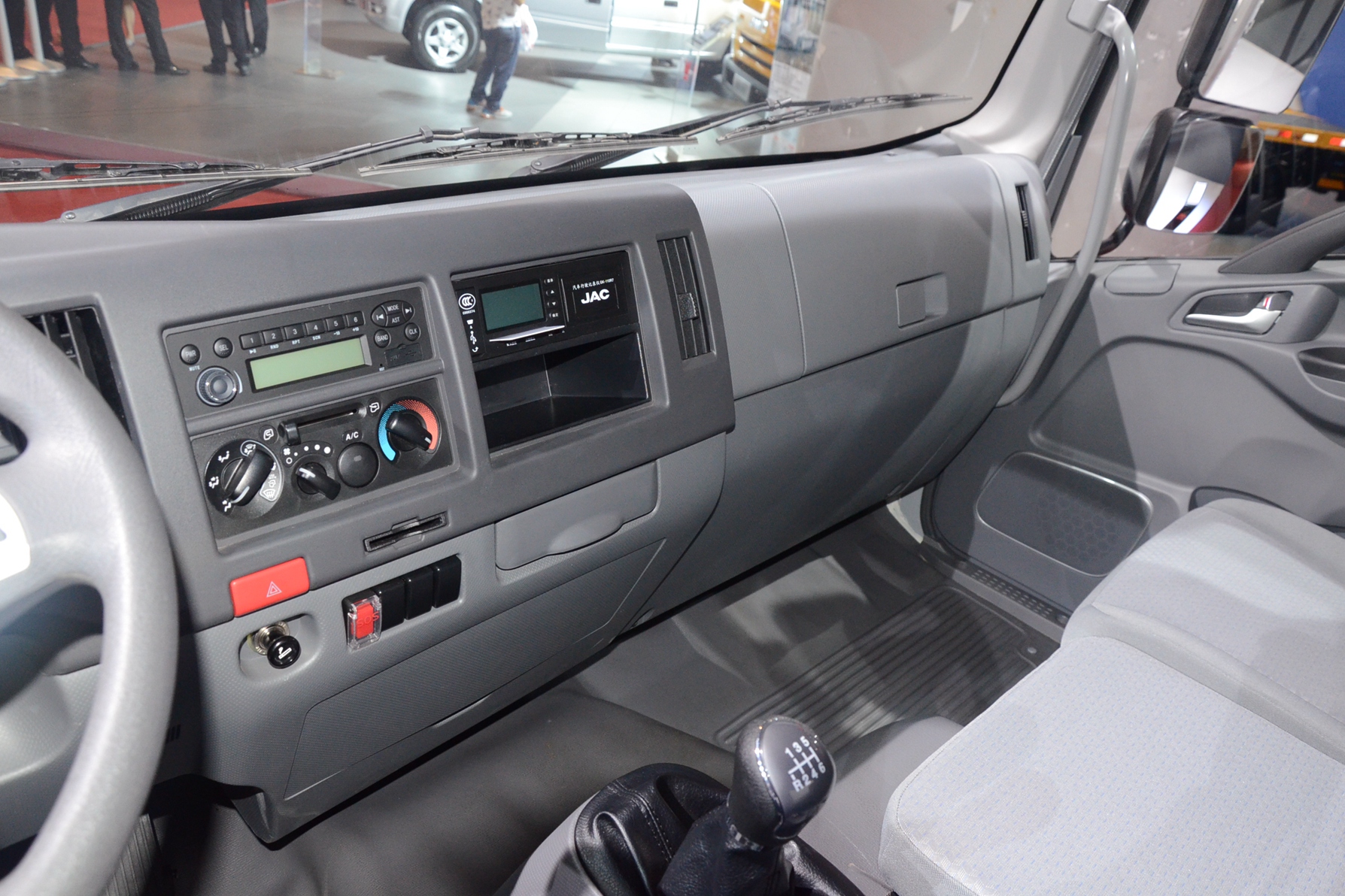 江淮 威司达帅铃w中卡 厢式货车查看小图提示:支持键盘翻页 ←左右