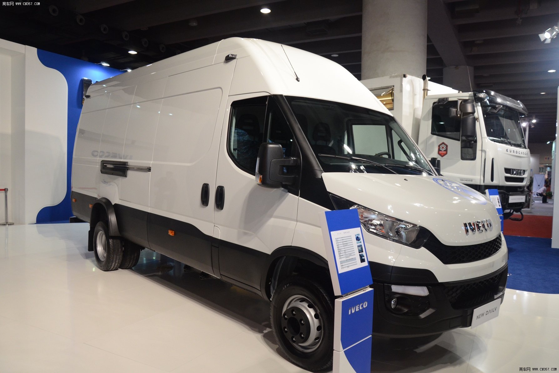 依维柯/iveco new daily 170马力 封闭厢式货车 70c17hv