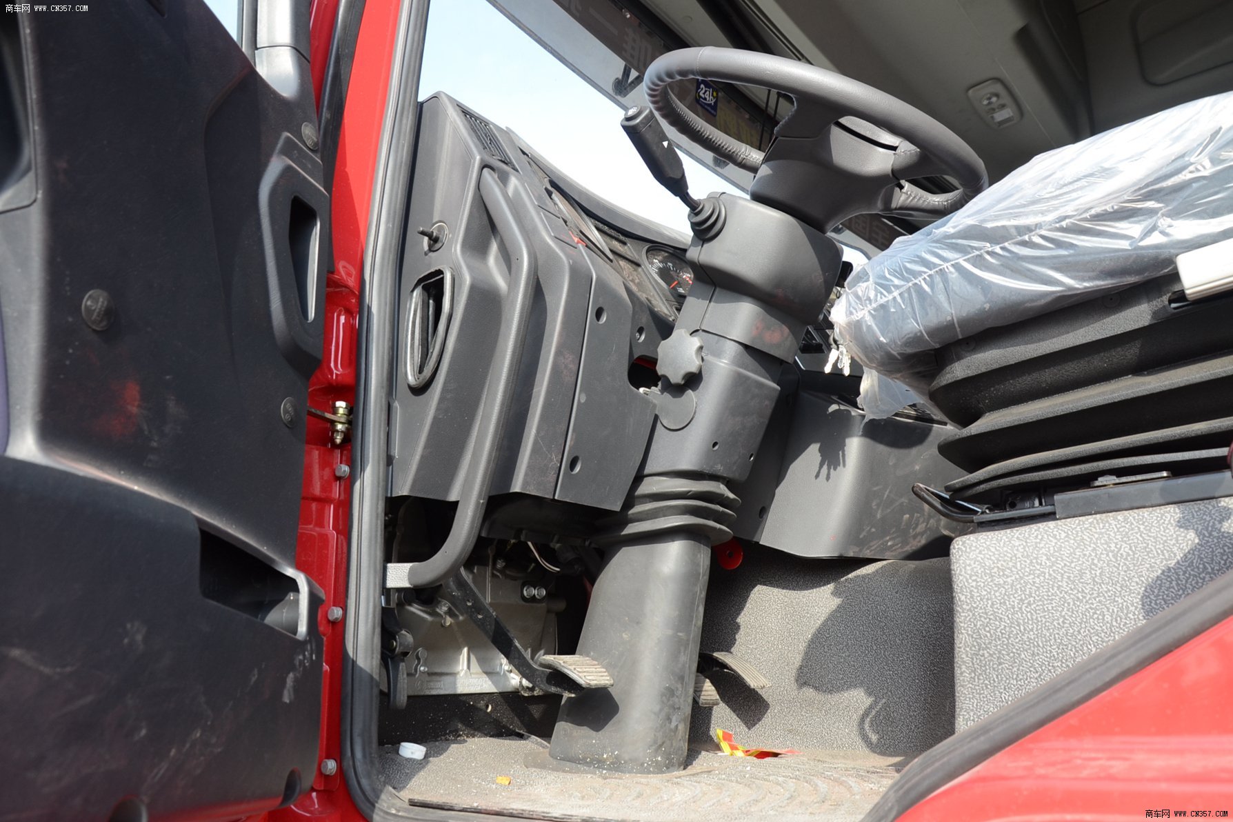 车型报价 陕汽/德龙f3000/sx3316dr456 图集 驾驶室(11/106)