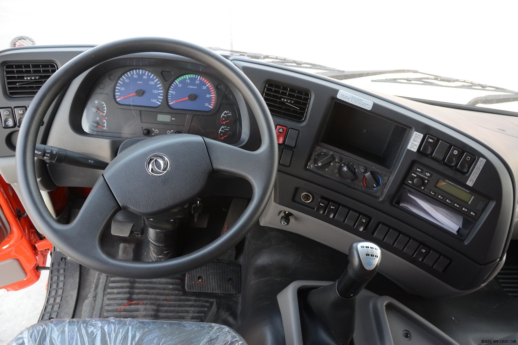 东风 大力神 重卡 290马力 8×4 自卸车 dfl3310a11