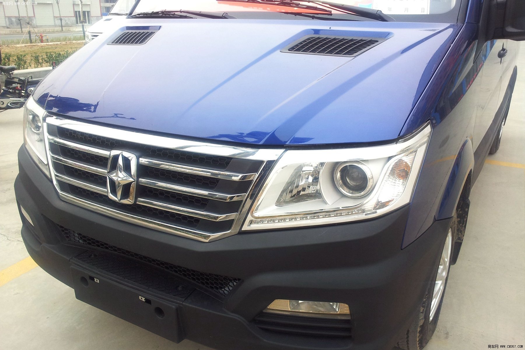 扬州亚星 亚星客车 136马力 4-9座 轻型客车 ybl6590tqj