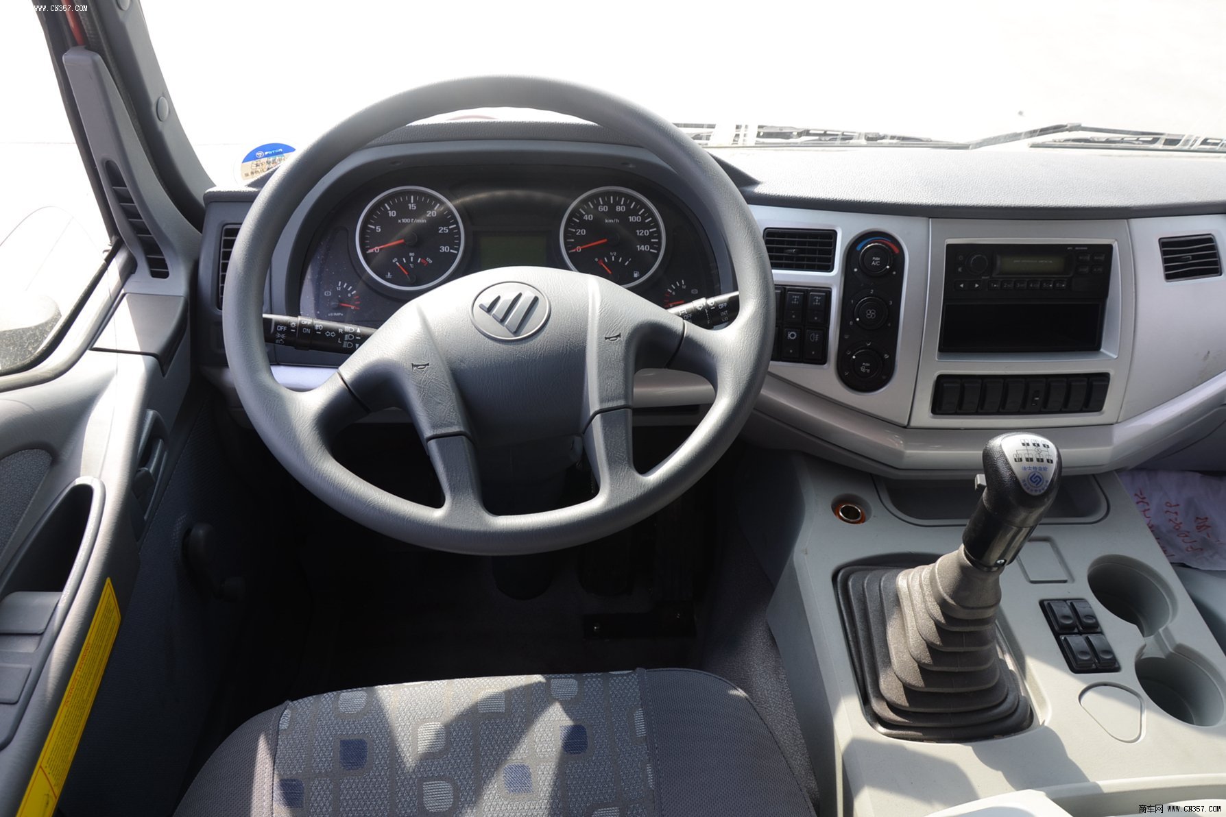 福田 欧曼etx 重卡 375马力 8×4 自卸车 bj3313dmpkc-xh