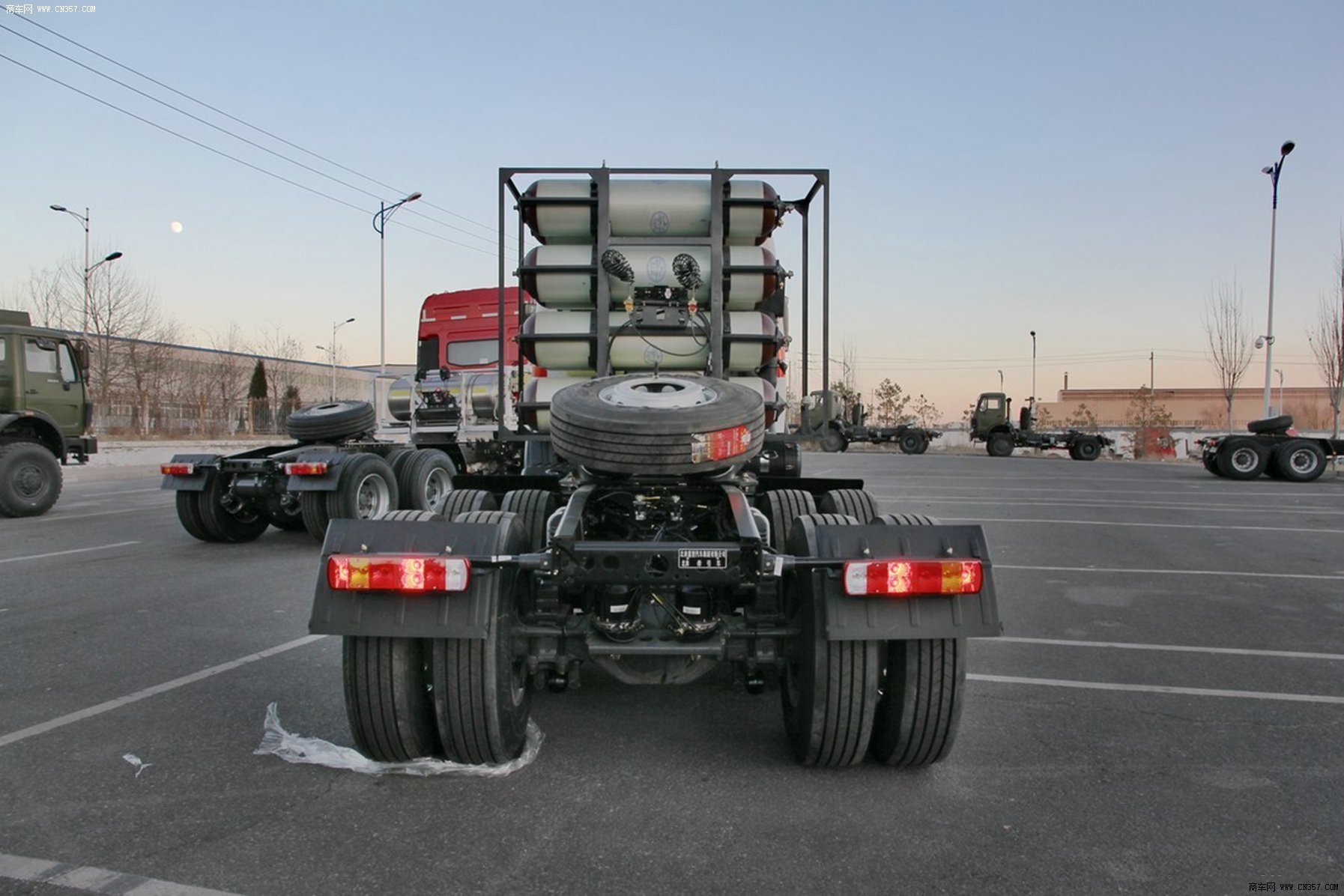 北奔ng80系 重卡 380马力 6×4 牵引车 nd4250b38j6z00