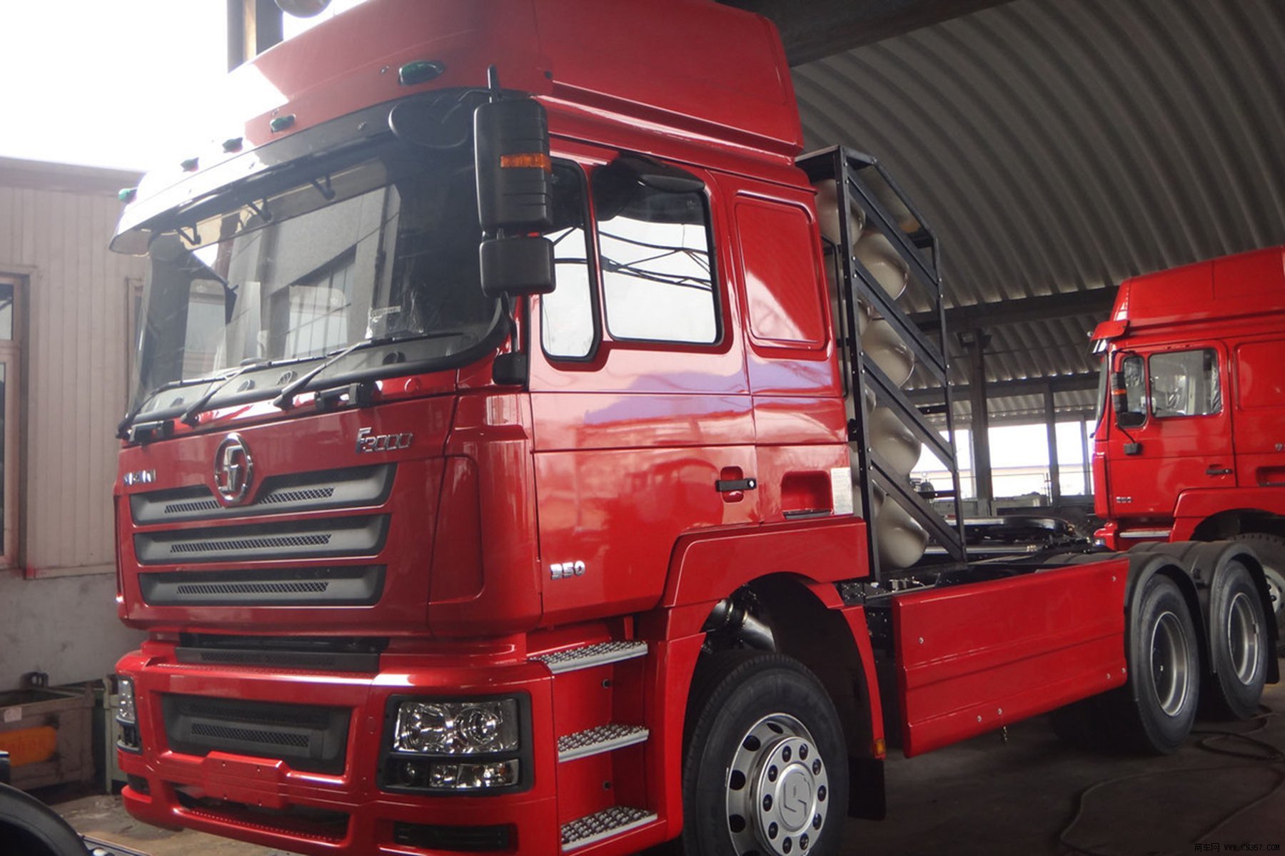 陕汽 德龙f3000 重卡 350马力 6×4 牵引车 sx4256nt384t