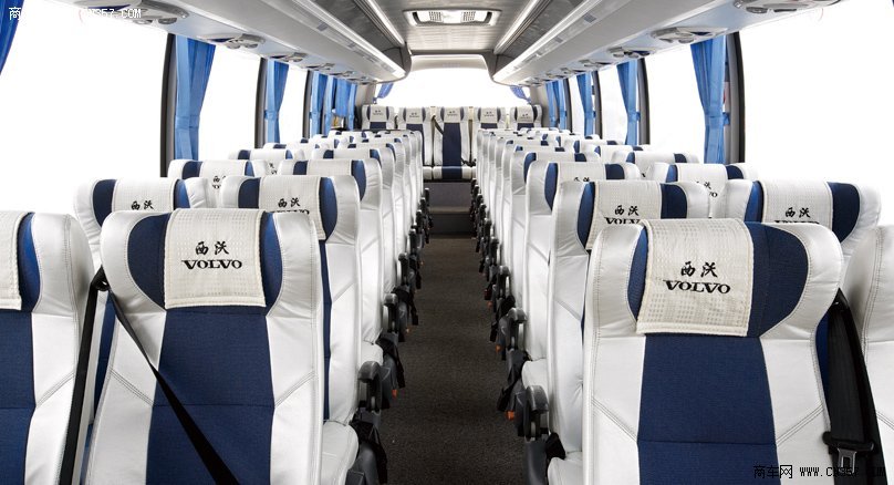 西沃280马力 24-49座人 公路客车 xw6110al