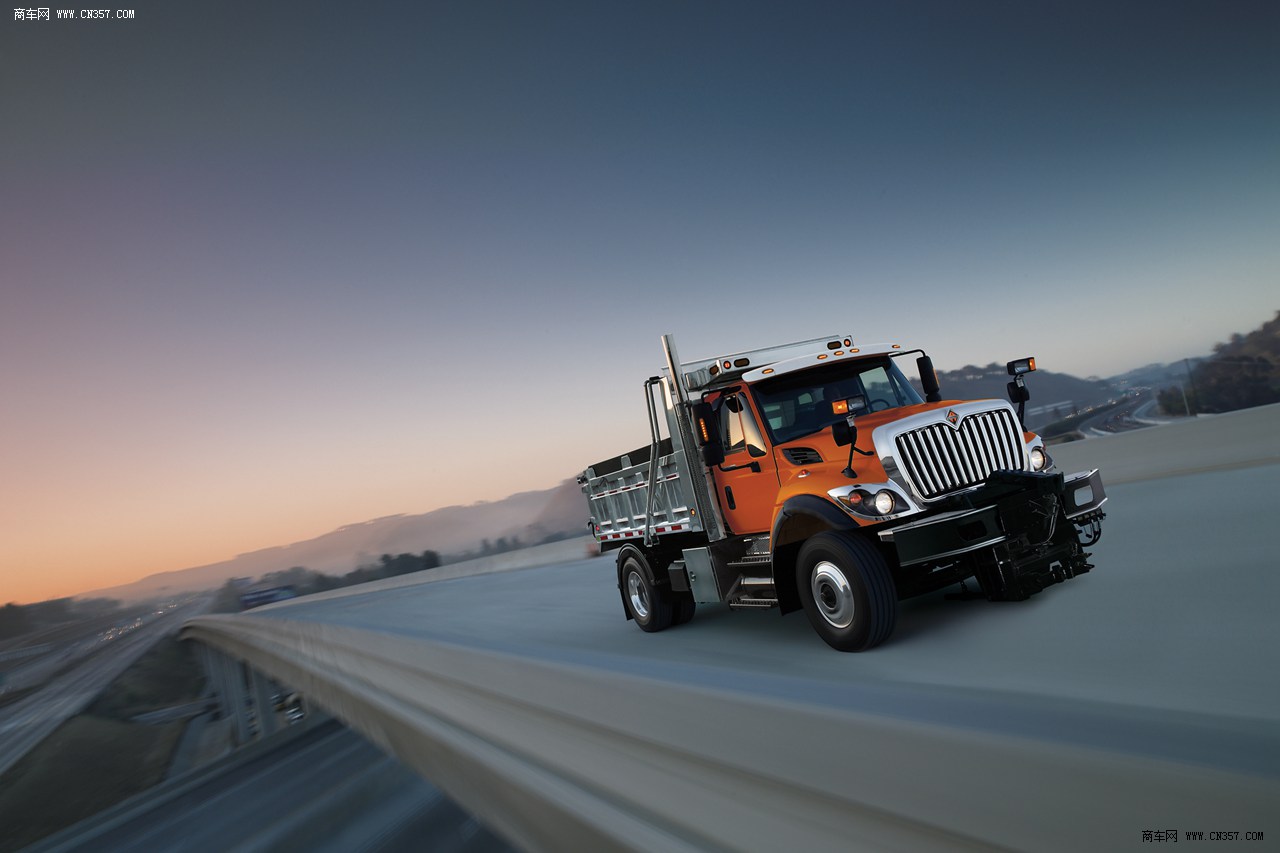 纳威司达万国重卡图片