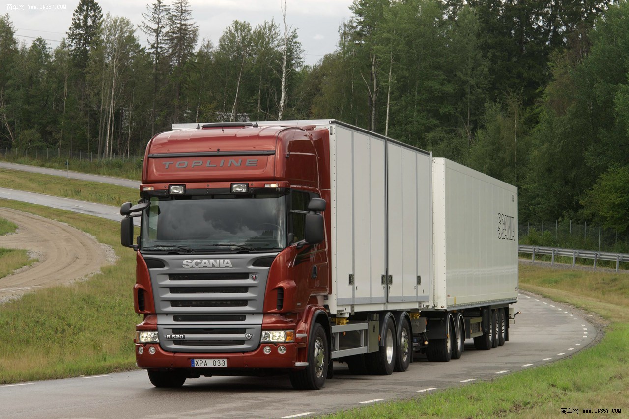 斯堪尼亚4×4越野卡车图片