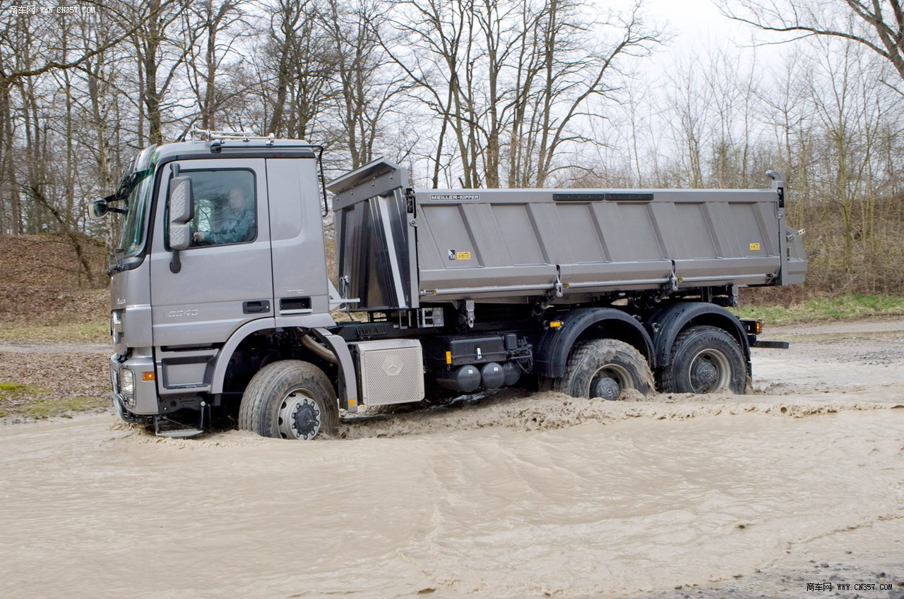 奔驰actros 卡车