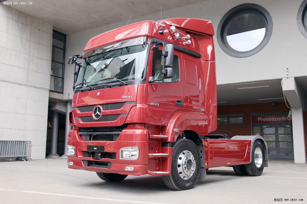 奔驰axor 卡车