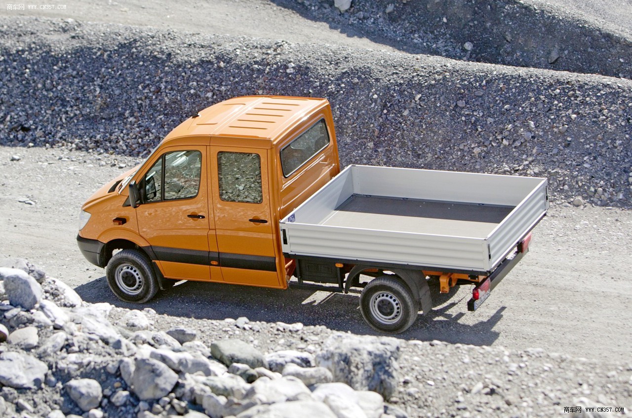 奔驰sprinter 栏板轻型货车