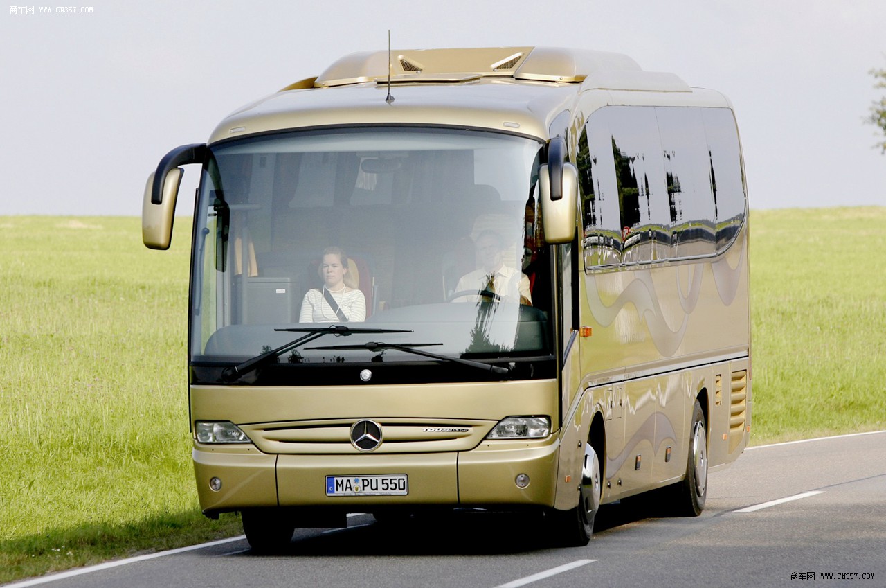 奔驰tourino(o510)客车