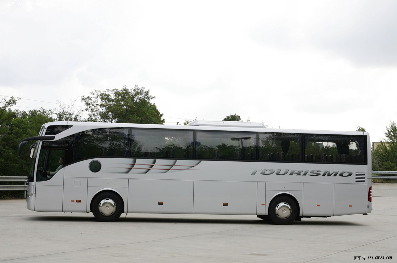 奔驰tourismo(o350) 客车