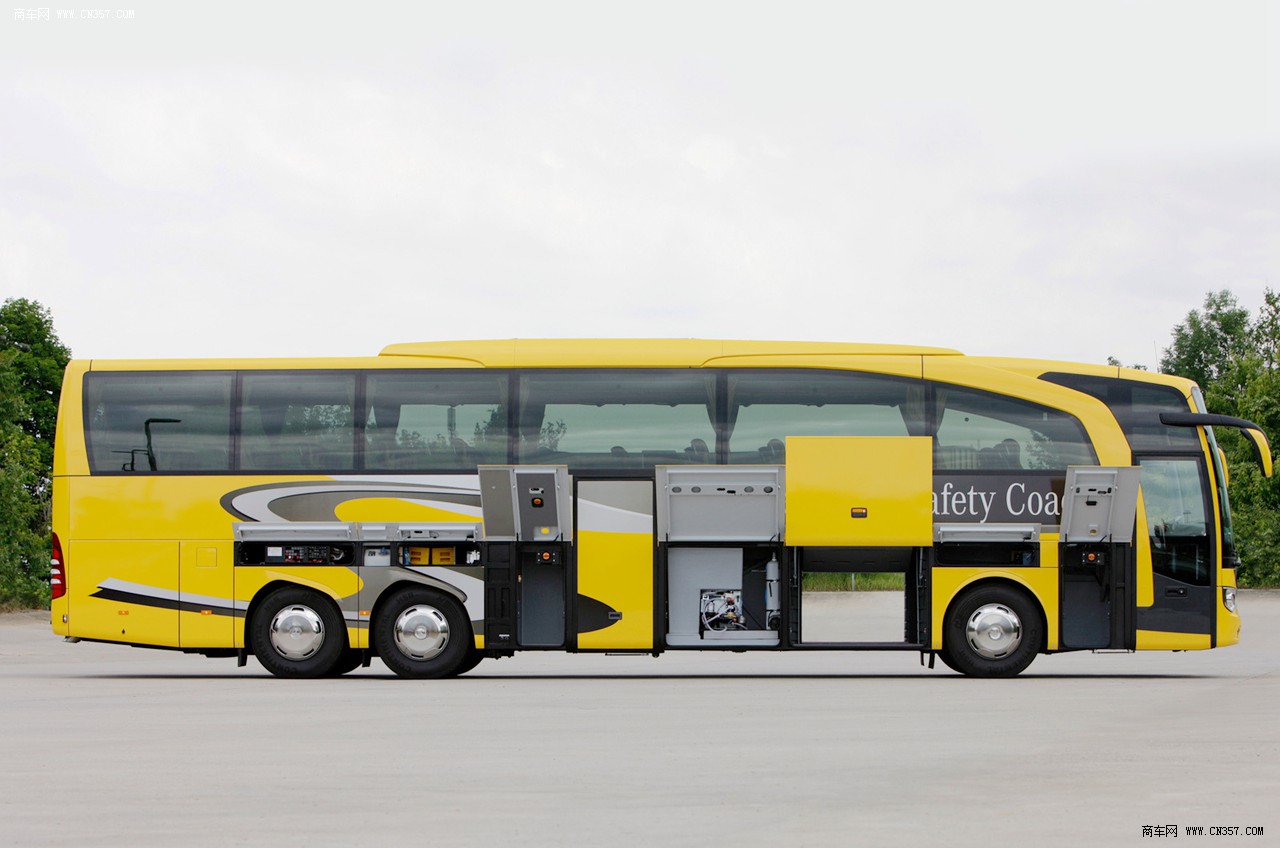 奔驰travego (o580) 豪华旅行客车