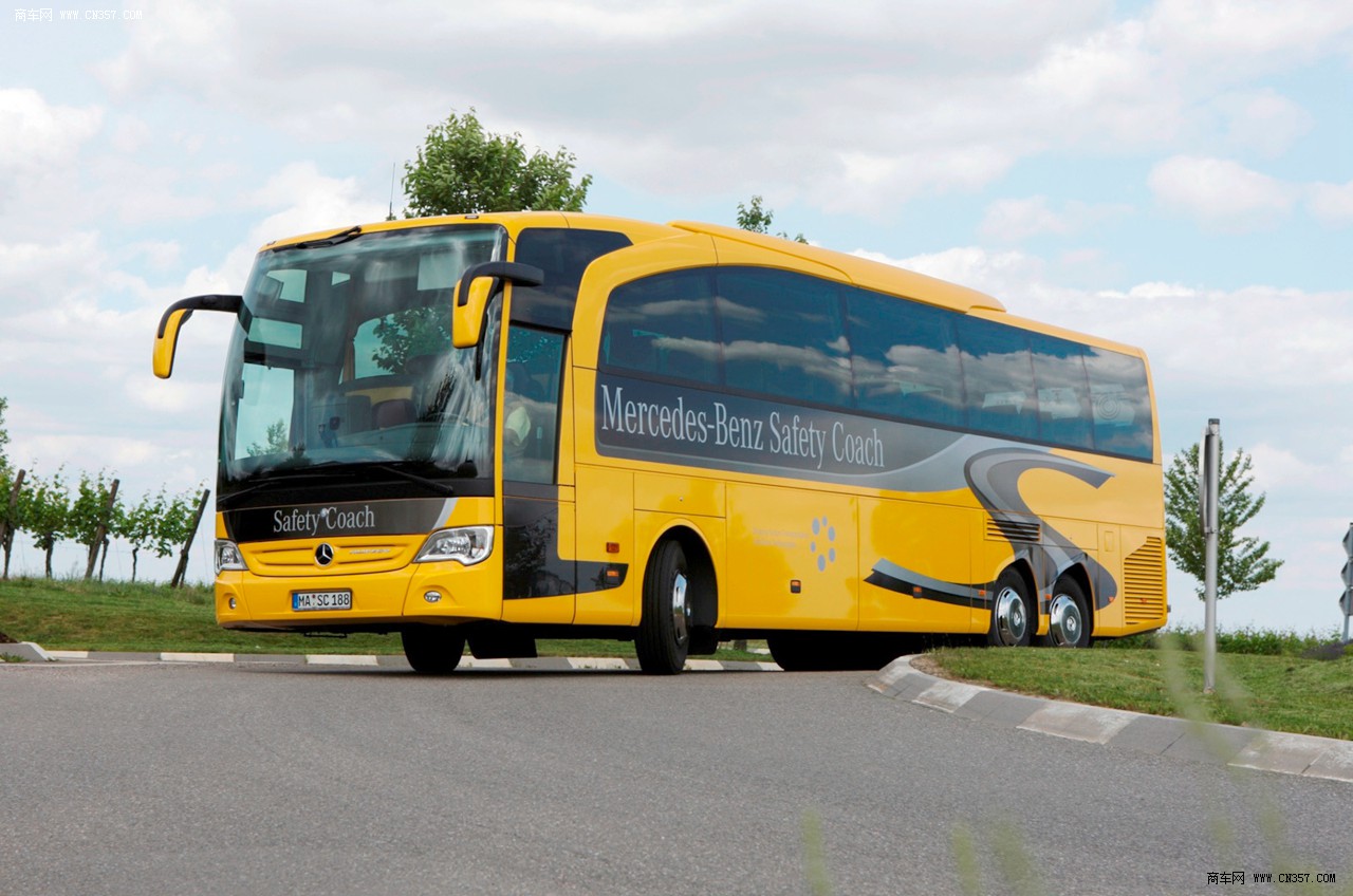 奔驰travego (o580) 豪华旅行客车
