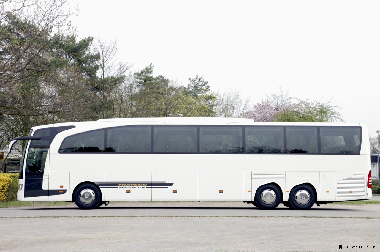奔驰travego (o580) 豪华旅行客车