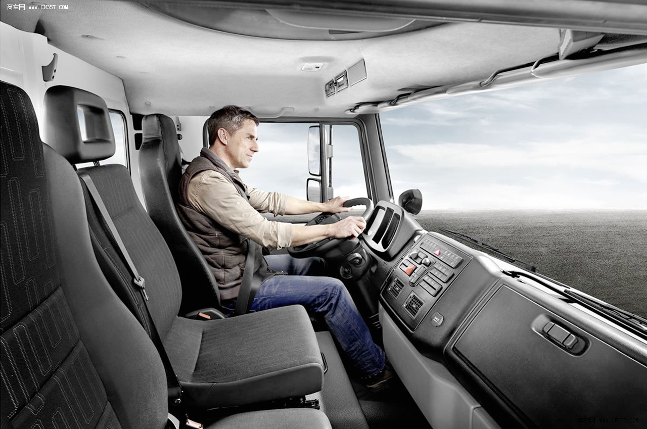 奔驰 乌尼莫克(unimog)卡车