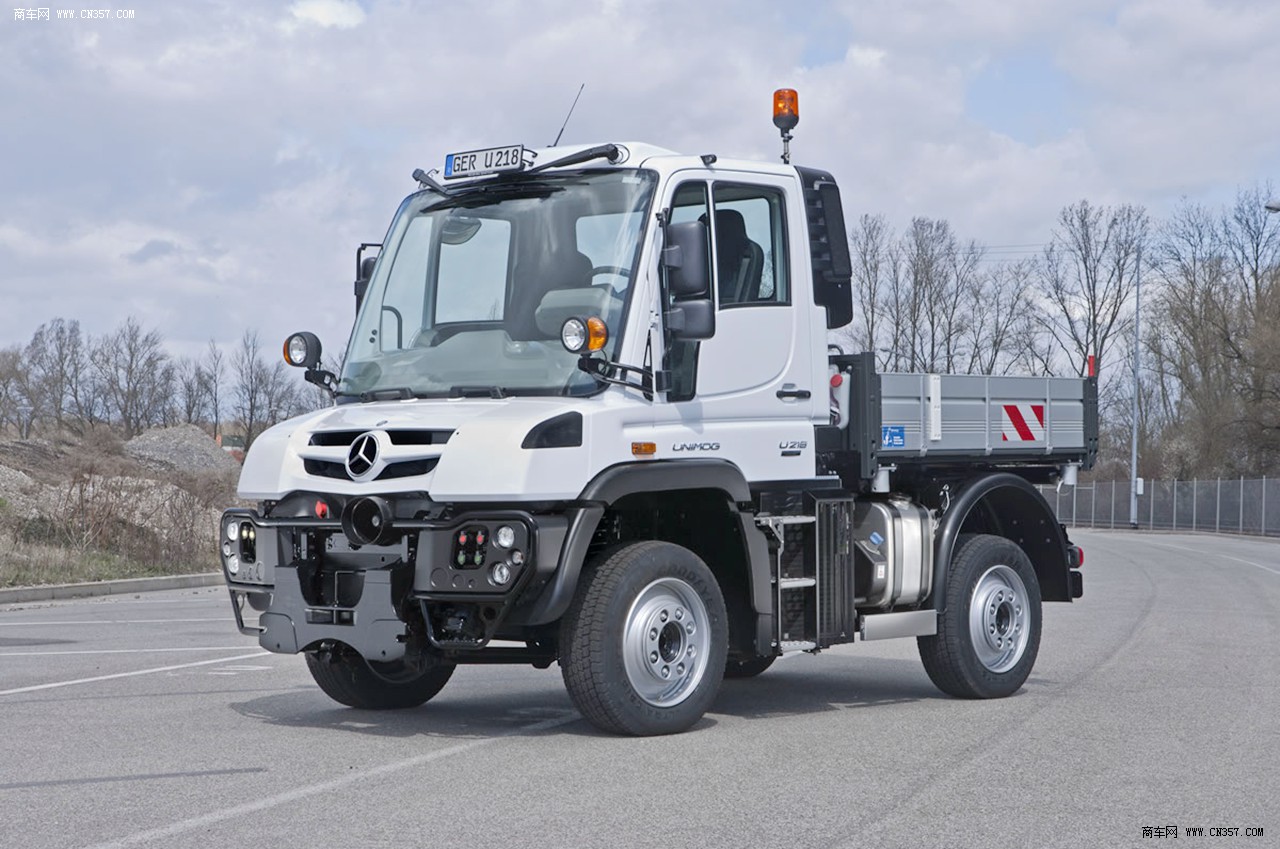 奔驰 乌尼莫克(unimog)卡车