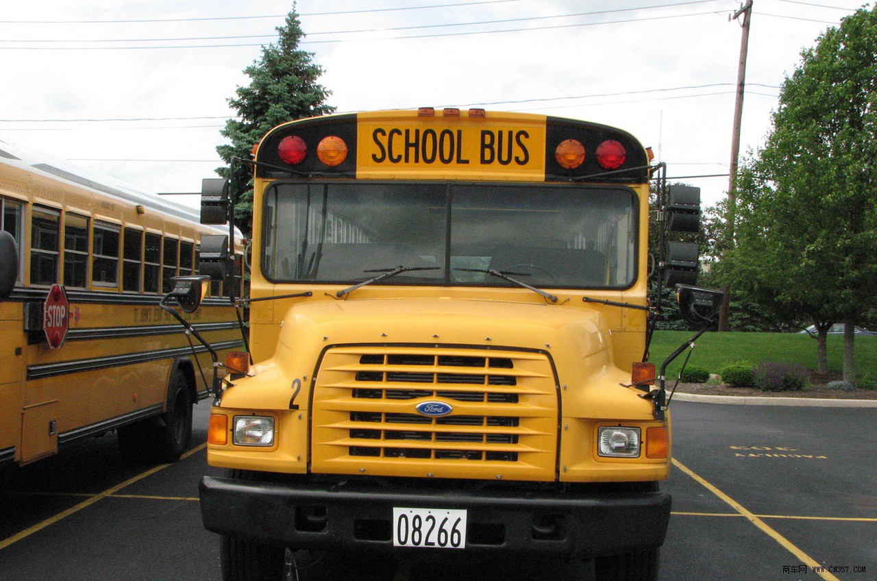 图库 官方图库 福特/ford 福特车型图库 福特校车 福特校车查看小图