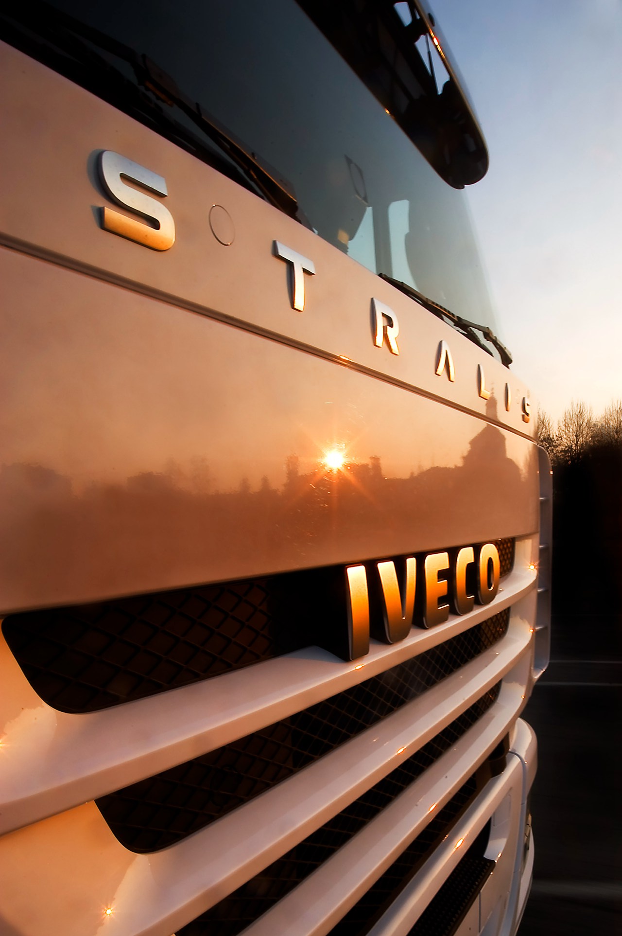 依维柯ecostralis卡车