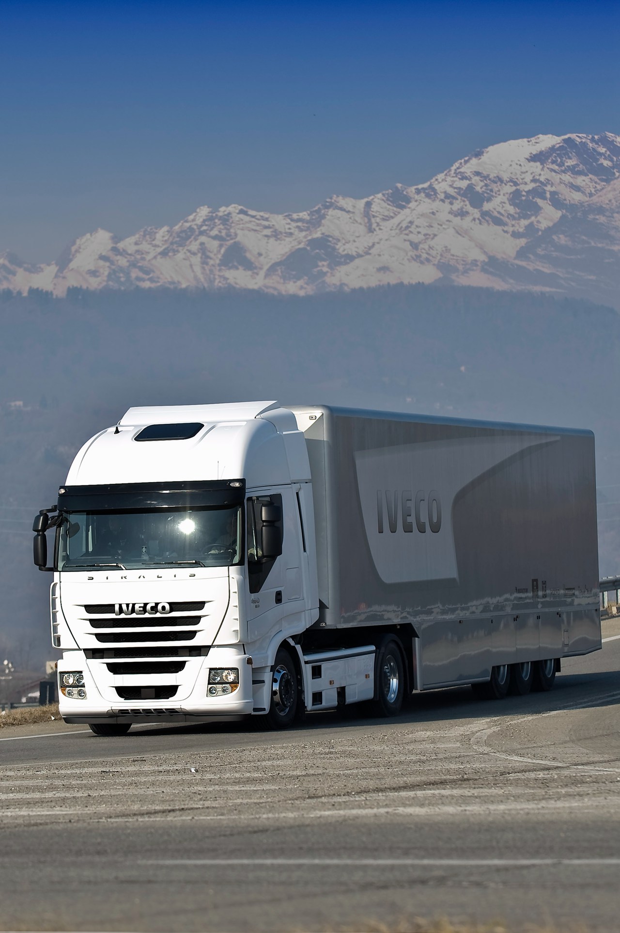 依维柯ecostralis卡车