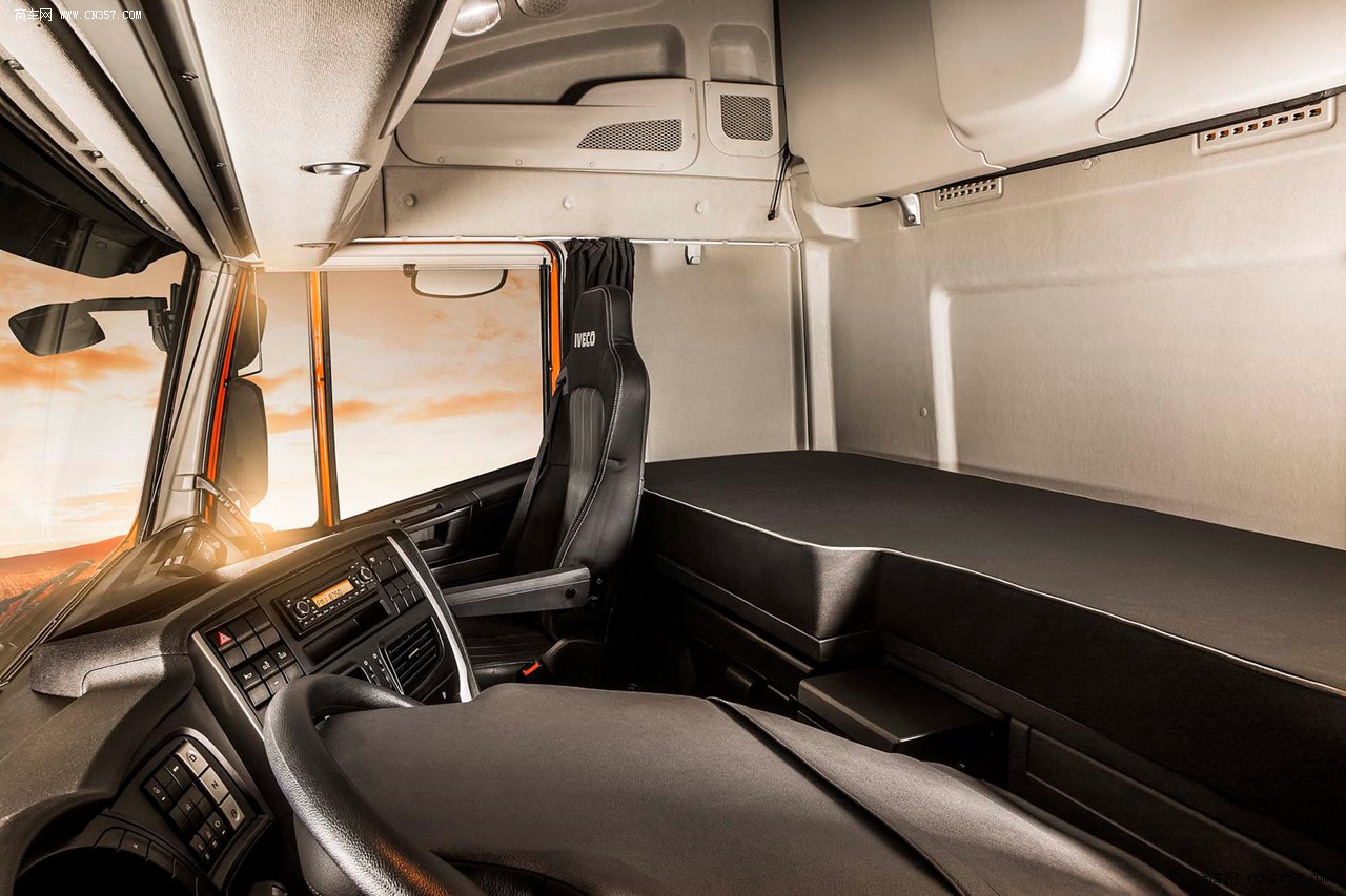 依维柯stralis hi-way卡车