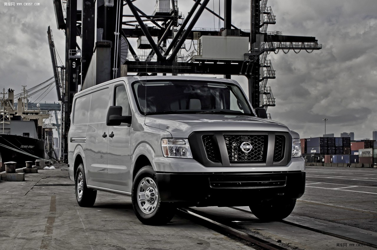 日产nv系列高顶厢式运输车