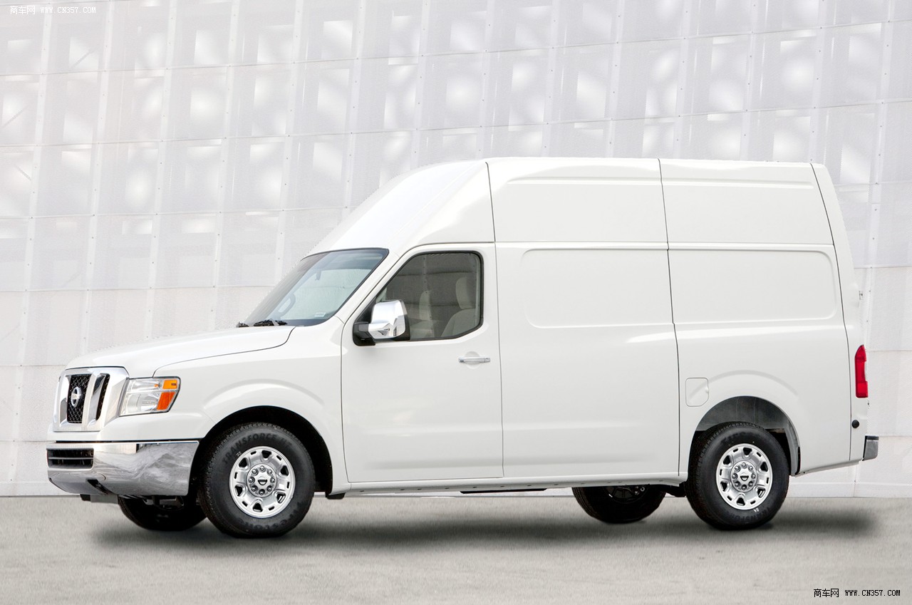 日产nv系列高顶厢式运输车