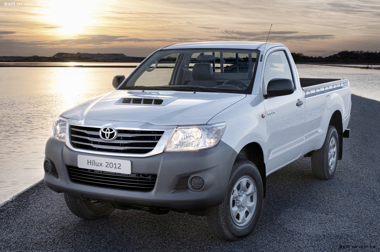2012丰田 hilux 皮卡