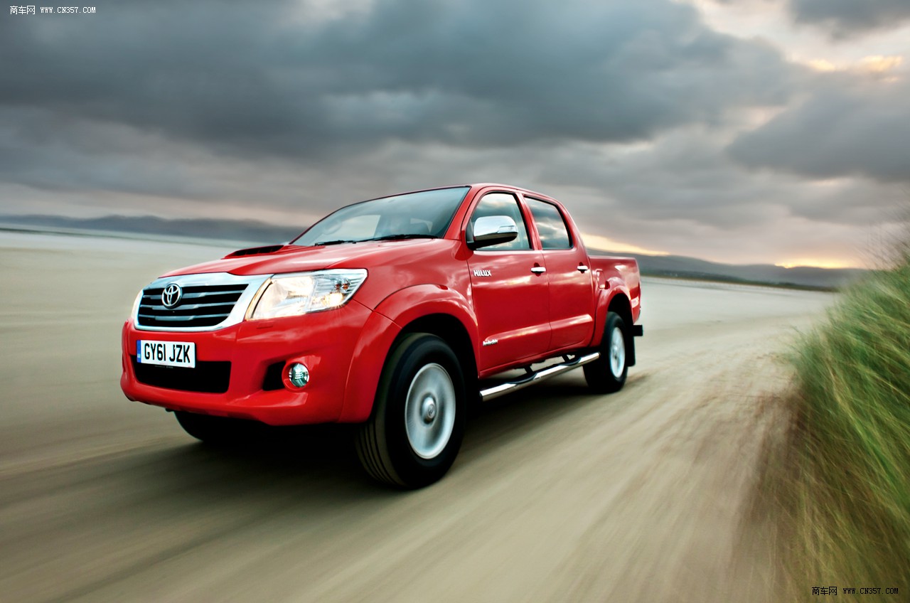 2012丰田 hilux invincible版皮卡