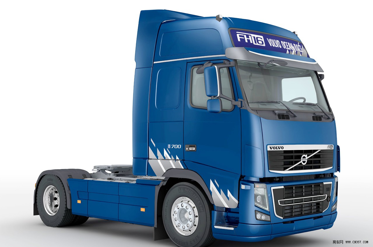 沃尔沃卡车车身细节图片