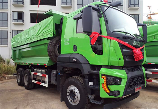 现场订车111辆 江铃威龙自卸车南昌上市