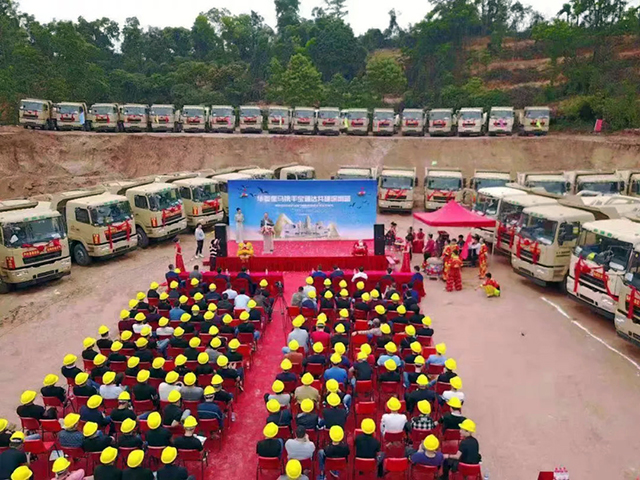 携手共建深圳蓝 首批100台华菱智能环保渣土车