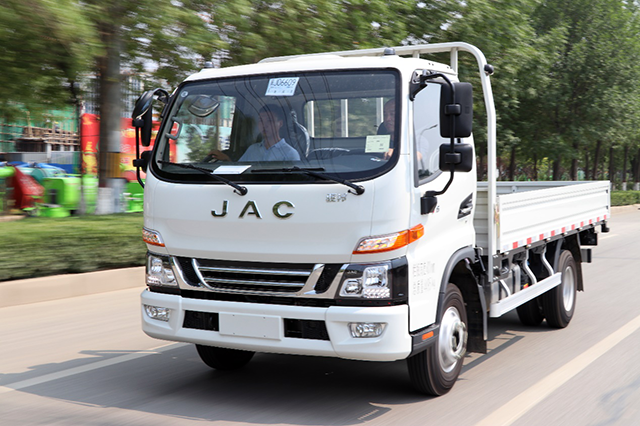 蓝牌无忧 骏铃轻量化车型全面上市